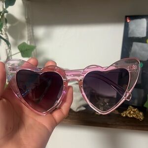 purple sunglasses